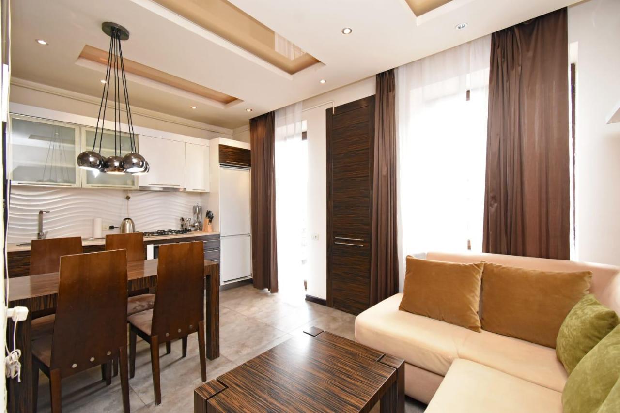 Galaxy Inn Luxury Hostel In Center Jerevan Eksteriør bilde